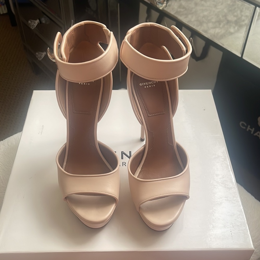 Givenchy powder rose pink shark tooth platform sandal - Picture 2 of 12